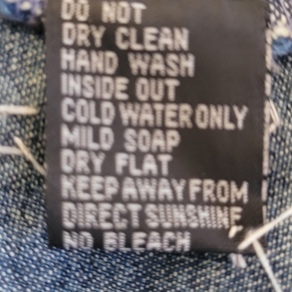 Denim jacket with lace embellishment - Picture 7 of 9